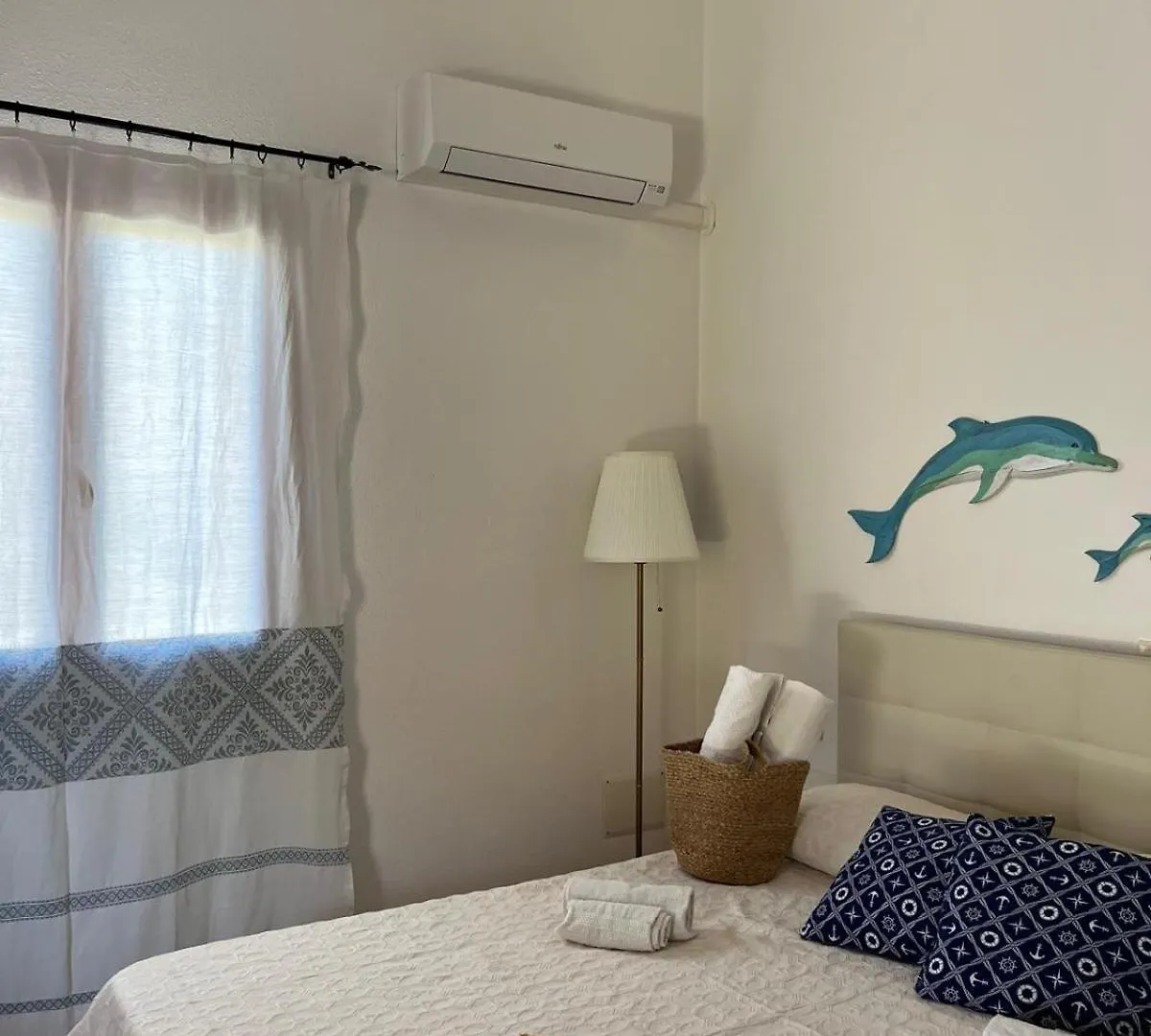 Bed & Breakfast B&Bcoccole San Teodoro  Italy