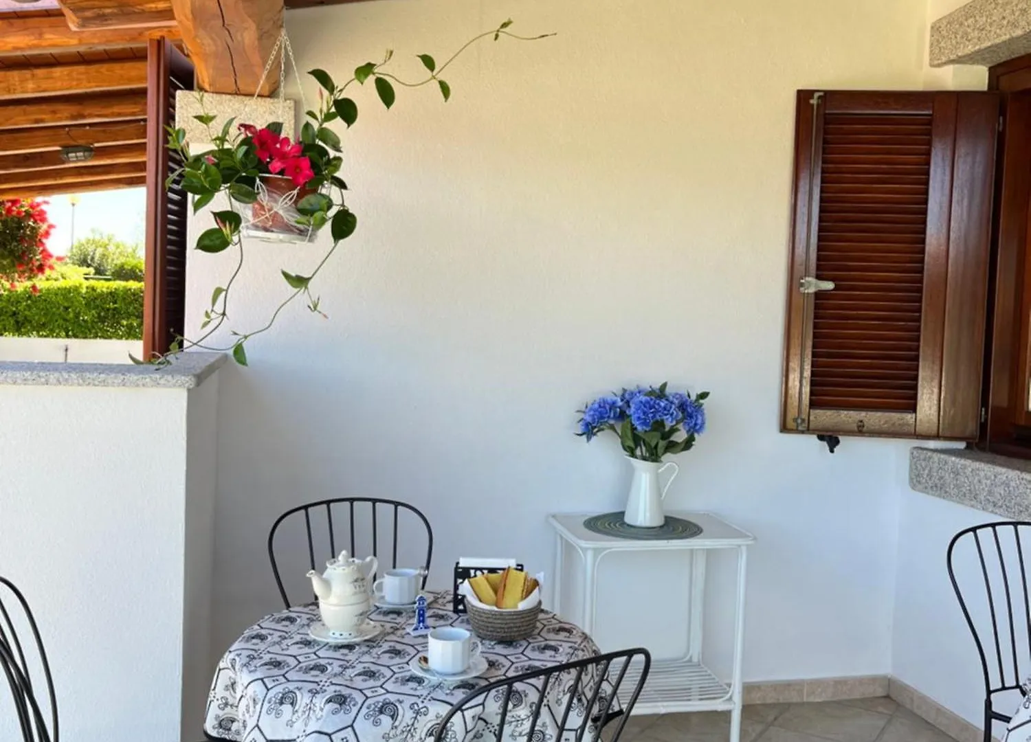 Bed & Breakfast B&Bcoccole San Teodoro  Italy